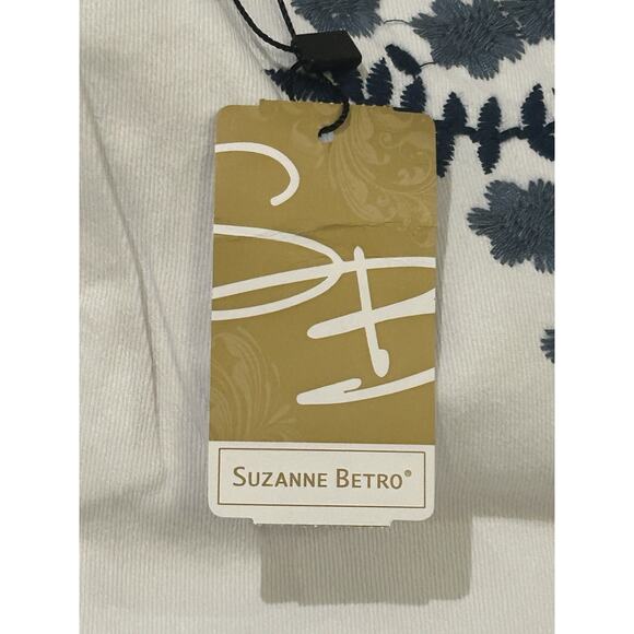 NWT Suzanne Betro Denim White Embroidered Skinny Cropped Jeans Women's size 14 - Picture 6 of 6